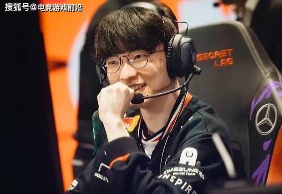 博鱼体育app-LPL观众比赛现辱骂Faker！解说毛毛谈败者组：BLG现在打不过FLY